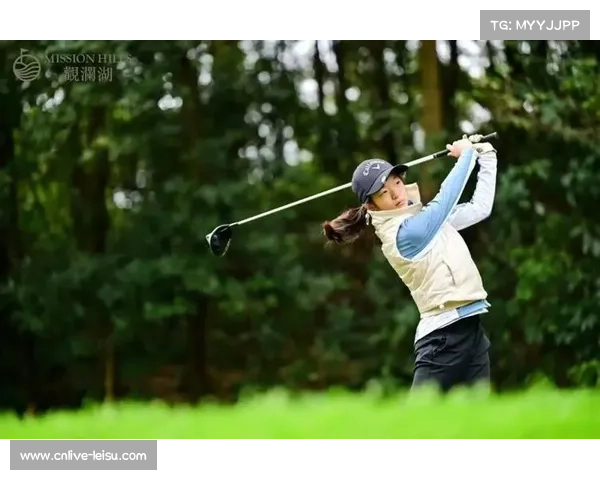 冯珊珊担任中国青少年高尔夫推广大使首站走进校园启航