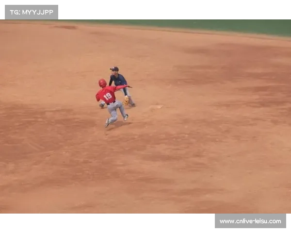 酿酒人对决小熊焦点战 PCA冲击赛季首位20+20盗垒全垒打里程碑